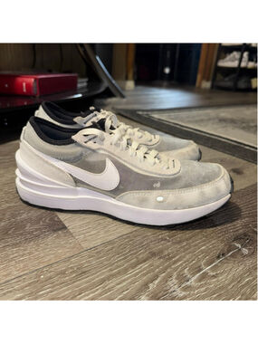 Women's Nike Waffle One White Grey Sneakers 5.5